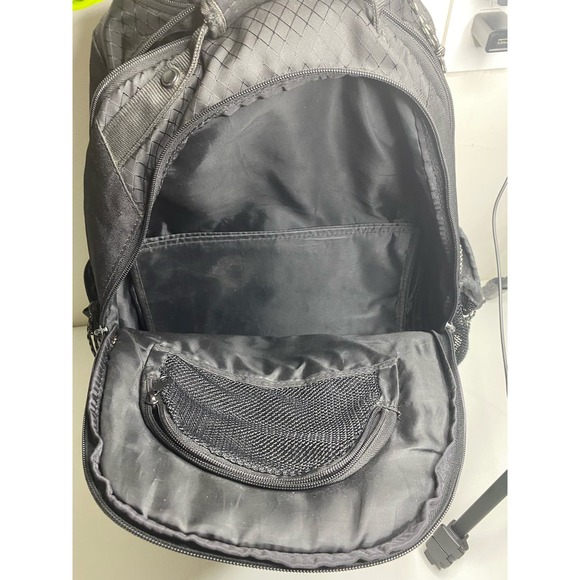 Targus 15.4" Rolling Laptop Backpack TSB700, In-Line Rollers, Telescoping Handle - Picture 10 of 10